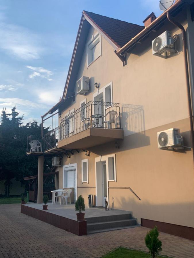 Gabor Aron Apartment Hajdúszoboszló Exteriér fotografie